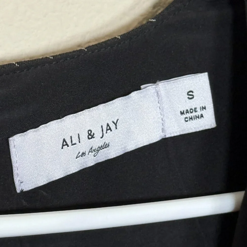 Ali & Jay dress Black Striped Long Sleeve Midi Dress Midi  LIKE NEW, S Women - Picture 5 of 7